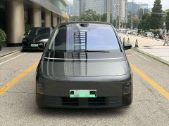 Li Auto MEGA 2025 Home Family Edition - ფოტო 2