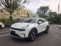 Lynk & Co Geely Lynk & Co 06 EM-P 2020 PHEV Plus - ფოტო 1