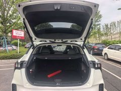 Lynk & Co Geely Lynk & Co 06 EM-P 2020 PHEV Plus - ფოტო 9