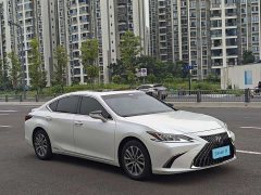 Lexus ES 2021 300h Excellence - ფოტო 2