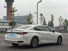 Lexus ES 2021 300h Excellence - ფოტო 4