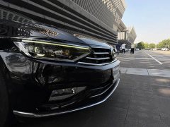 Volkswagen Magotan 330TSI DSG 30th Anniversary Edition - ფოტო 10
