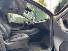 Tesla Model Y Long Range All-Wheel Drive - ფოტო 10