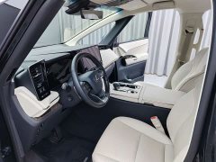 Lexus LM 2025 500h Six-Seat Premium Edition - ფოტო 7