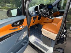 Mercedes-Benz Vito 2.0T Business Edition 7-Seater - ფოტო 4