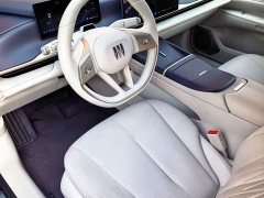 Buick Zhijing L7 Extended Range Avvia - ფოტო 3