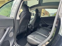 Tesla Model Y Rear-Wheel Drive - ფოტო 5