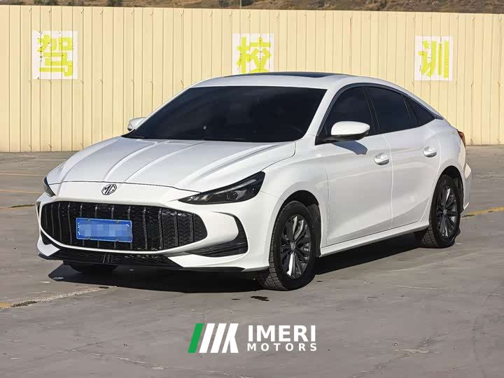 SAIC MG5 180DVVT Global Luxury Edition