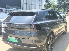 Volvo XC70 Plug-in Hybrid 2026 All-Wheel Drive Extended Range Ultra - ფოტო 3