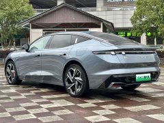 Lynk & Co Geely Zeekr Z10 95kWh 702km AWD Intelligent Driving Ultra - ფოტო 14