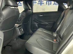 Toyota Avalon 2019 Hybrid 2.5L Luxury National VI - ფოტო 10