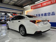 Toyota Avalon 2019 Hybrid 2.5L Luxury National VI - ფოტო 3