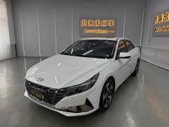 Hyundai Elantra 1.5L CVT Luxury - ფოტო 1