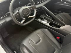 Hyundai Elantra 1.5L CVT Luxury - ფოტო 13