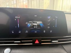 Hyundai Elantra 1.5L CVT Luxury - ფოტო 15