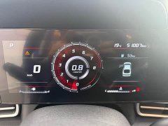 Hyundai Elantra 1.5L CVT Luxury - ფოტო 17