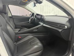 Hyundai Elantra 1.5L CVT Luxury - ფოტო 8