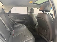 Hyundai Elantra 1.5L CVT Luxury - ფოტო 9