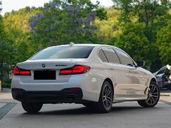 BMW 5 Series 525Li M Sport Package - ფოტო 3