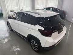 Toyota Yaris L Zhixuan X 1.5L CVT Luxury Plus - ფოტო 4