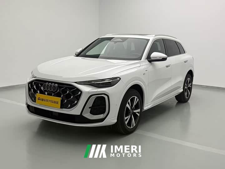 Audi Q5L 2.0T Smart Hybrid Luxury