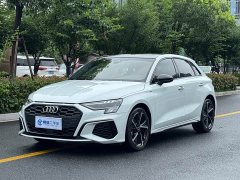 Audi A3 2022 Sportback 35 TFSI Fashion Sport - ფოტო 1