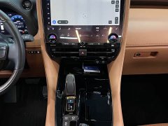 Toyota Vellfire Crown Hybrid 2.5L Executive Premier Edition - ფოტო 18