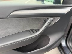 Tesla Model Y Long Range All-Wheel Drive - ფოტო 9