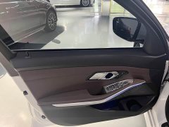 BMW 3 Series 325Li M Sport Package - ფოტო 14