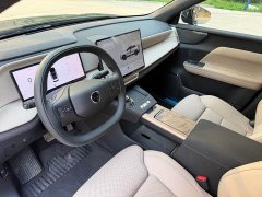 Volvo XC70 Plug-in Hybrid 2026 AWD Extended Range Core - ფოტო 13