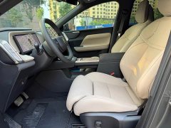 Volvo XC70 Plug-in Hybrid 2026 AWD Extended Range Core - ფოტო 5