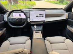 Volvo XC70 Plug-in Hybrid 2026 AWD Extended Range Core - ფოტო 7