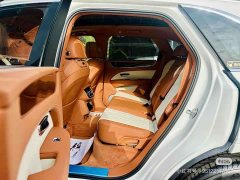 Bentley Bentayga 2022 4.0T V8 - ფოტო 14