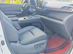Toyota Sienna 2.5L Hybrid Premium Edition - ფოტო 4
