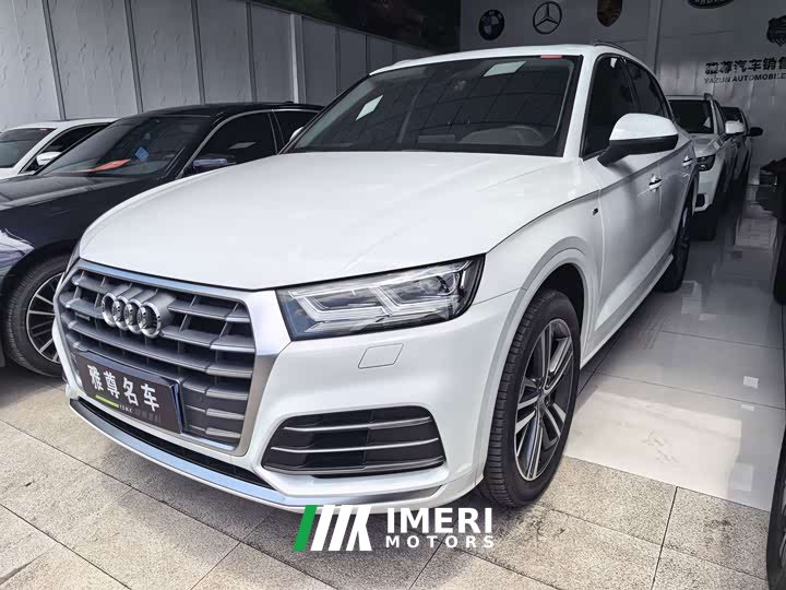 Audi Q5L 40 TFSI Fashion Dynamic - ავტომობილი ჩინეთიდან