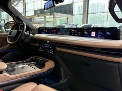 Lincoln Navigator 3.5T Presidential Edition - ფოტო 10