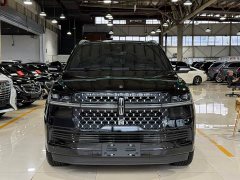Lincoln Navigator 3.5T Presidential Edition - ფოტო 2