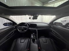 Hyundai Elantra 1.5L CVT Luxury - ფოტო 17