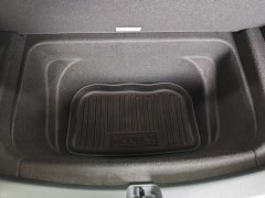 Tesla Model Y Long Range All-Wheel Drive - ფოტო 10