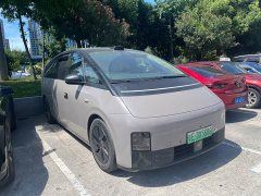 Li Auto Li Xiang MEGA Ultra - ფოტო 3