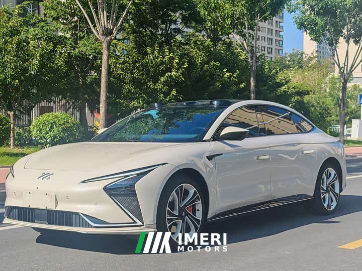 IM Motors Zhiji L7 Pro - ავტომობილი ჩინეთიდან