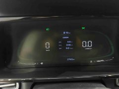 Hyundai Elantra 1.5L CVT GLX Elite - ფოტო 9