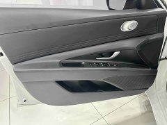 Hyundai Elantra 2022 1.5L CVT Luxury - ფოტო 8