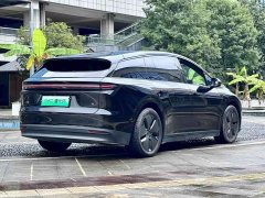Li Auto i6 Two-Wheel Drive Standard - ფოტო 13