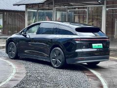 Li Auto i6 Two-Wheel Drive Standard - ფოტო 14