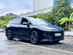 Li Auto i6 Two-Wheel Drive Standard - ფოტო 4