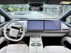 Li Auto i6 Two-Wheel Drive Standard - ფოტო 8