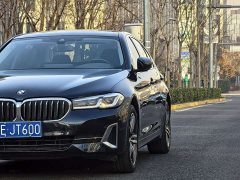 BMW 5 Series 530Li Leading Edition Luxury Package - ფოტო 11