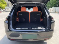 Li Auto Ideal L8 Air - ფოტო 10