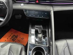 Hyundai Elantra 2022 1.5L CVT 20th Anniversary Edition - ფოტო 12